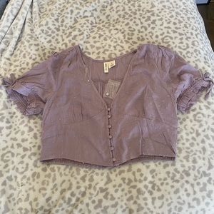 Sky & Sparrow lavender crop button up top